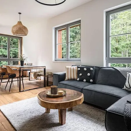 Luxury 2 Bedroom Mountain Escape *