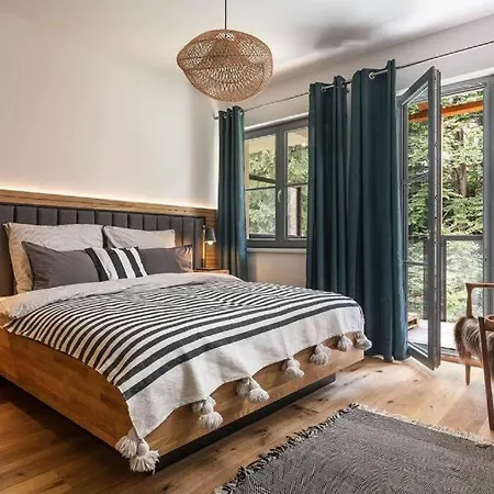 Luxury 2 Bedroom Mountain Escape Harrachov