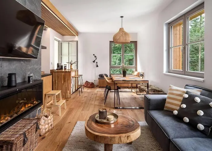 Апартаменты Luxury 2 Bedroom Mountain Escape *